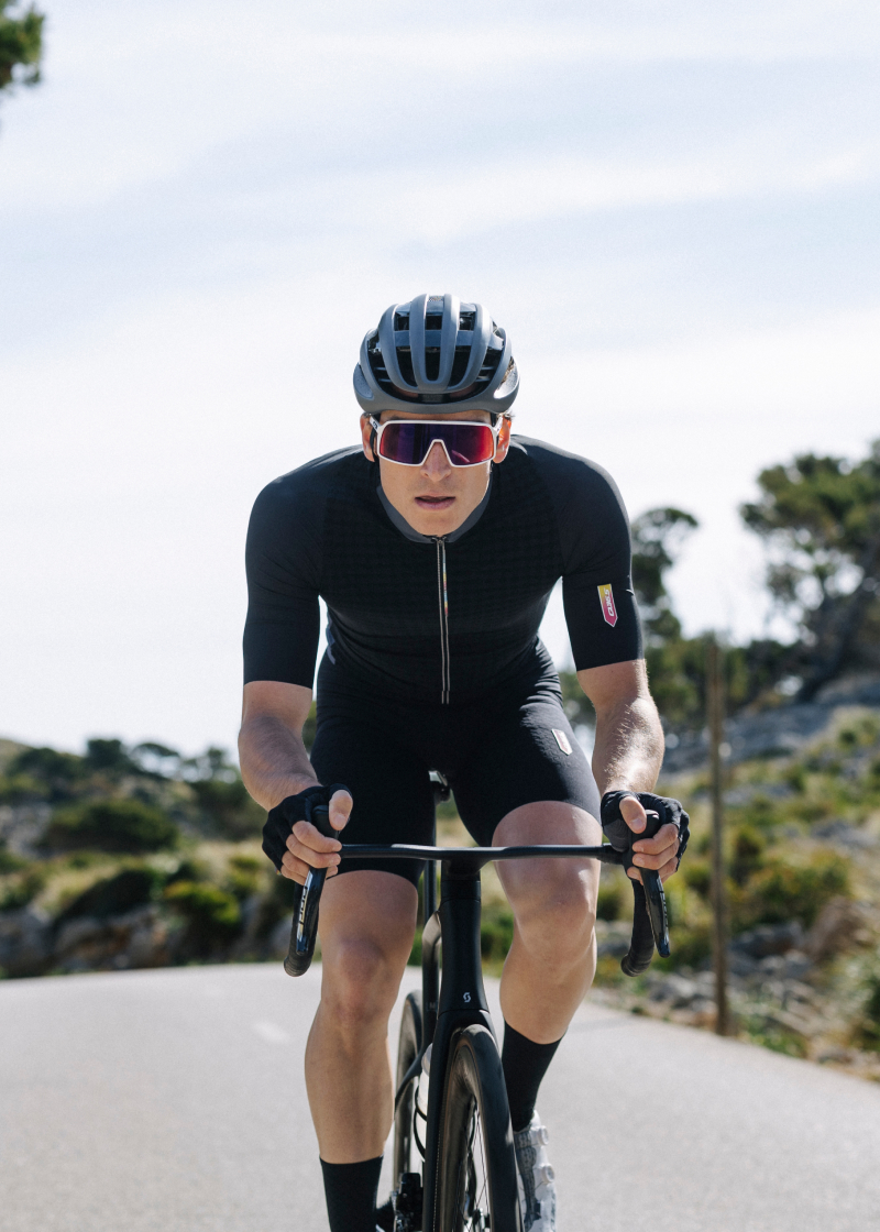 Cycling Dottore Clima Jersey - Black • Q36.5