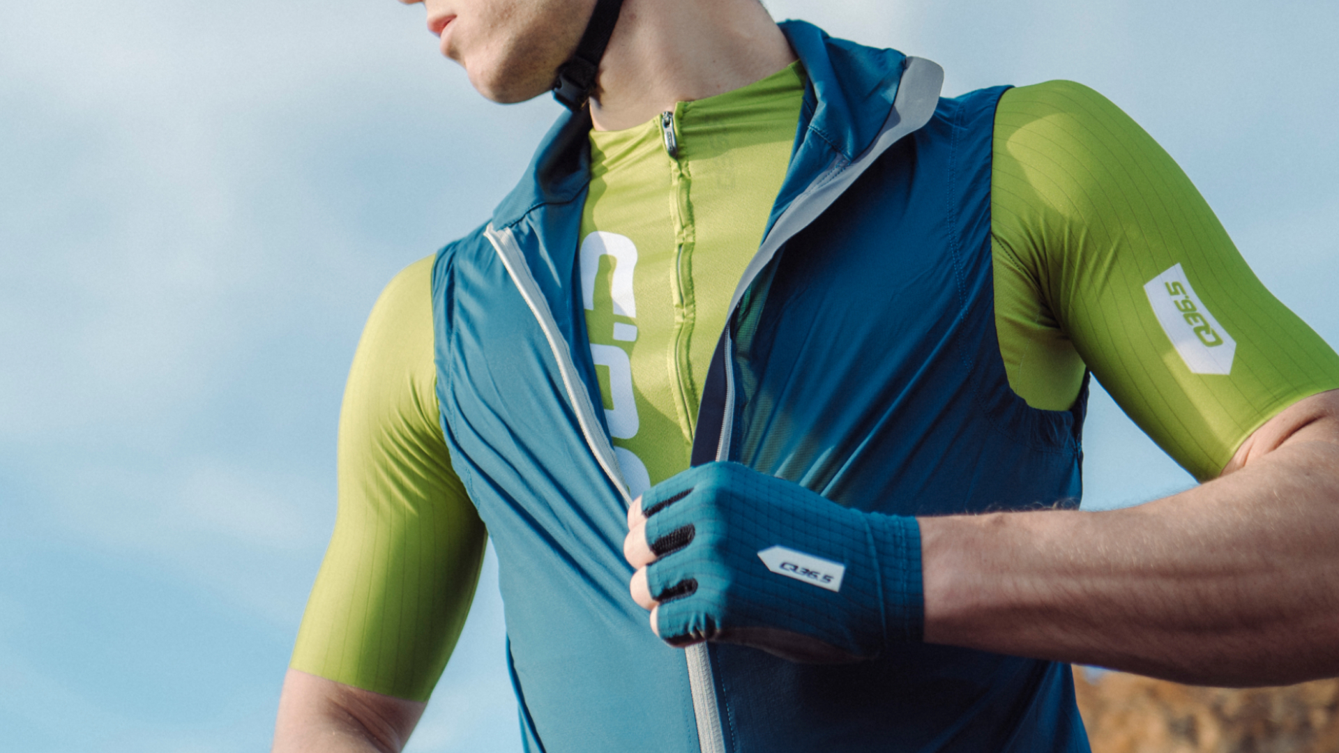 Cycling Air Vest - Australian Green • Q36.5