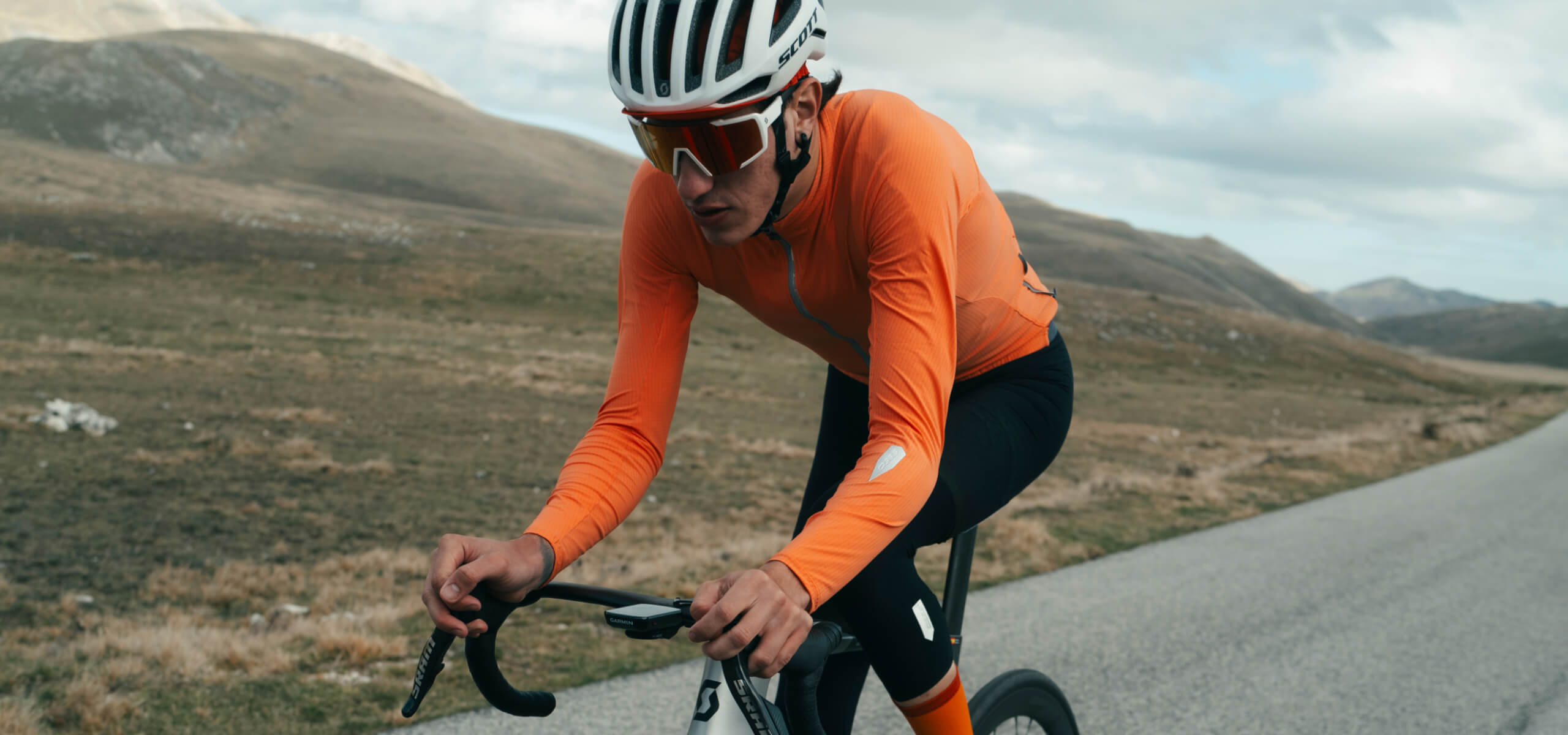 Cycling Dottore Pro Long Sleeve Jersey Men Q36.5