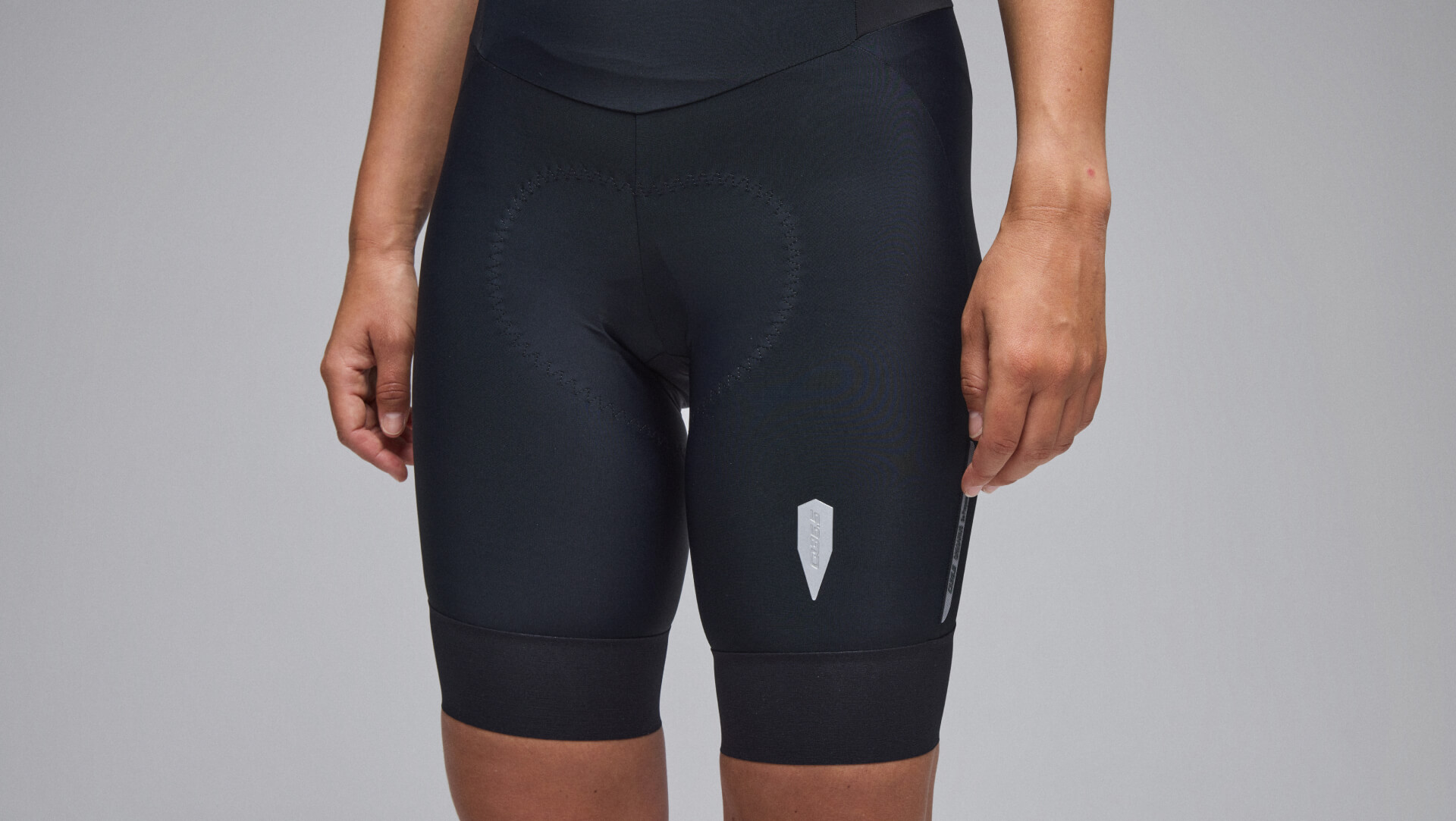 Cycling Adventure Cargo Bib Shorts Women Women Q36.5 - Ergogenic Minimalist Pattern