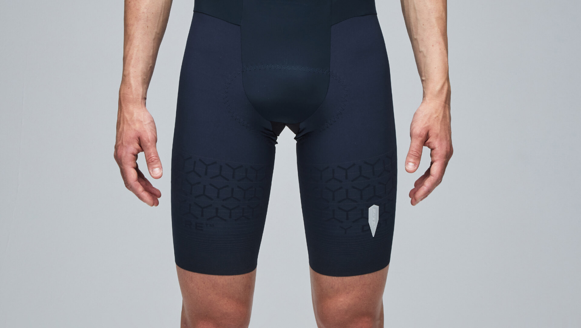 Cycling Dottore PRO Bib Shorts Men Q36.5 - Proprietary Leg Hem Finishing Cycling Dottore PRO Bib Shorts Men Q36.5 - Proprietary Leg Hem Finishing