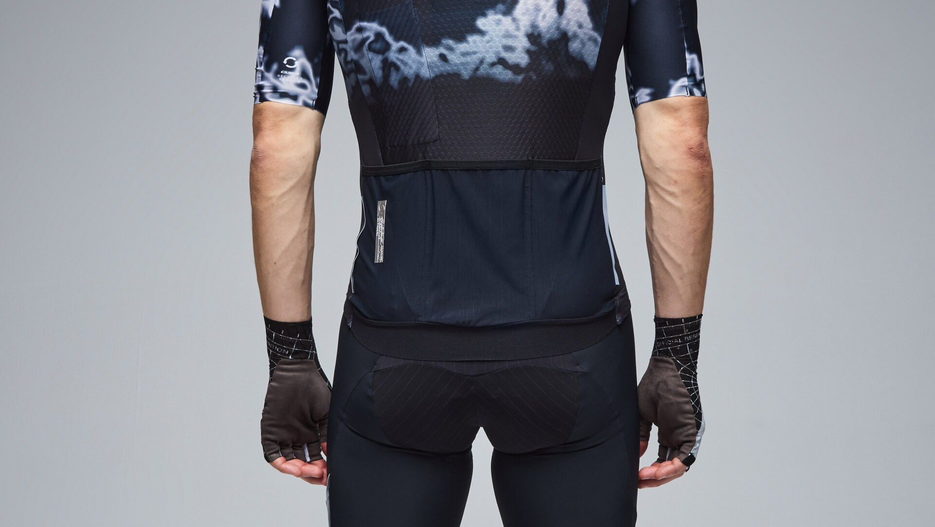 Gregarius Clima Weathermap Maillot ciclismo Hombre Q36.5 - Bolsillos de malla 
