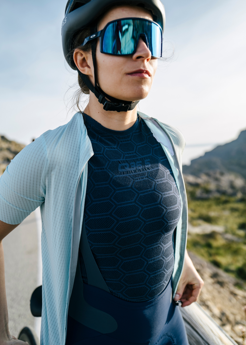 Cycling Base Layer 1 Navy Sleeveless • Q36.5