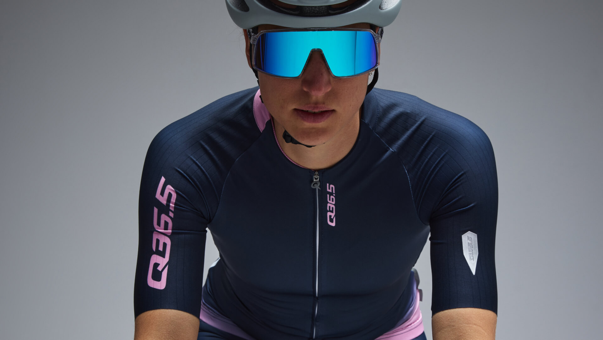 Gregarius Pro Collar Fade Trikot Damen Damen Q36.5 - Aerodynamische Leistung 